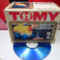 Magnetic Transport Toy Crane With Log TOMY 80s 8360