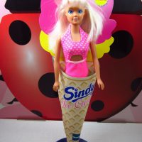 SINDY ICE CREAM Doll STRAWBERRY Flavor 18643 Hasbro #2