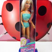 SINDY MAGIC HAIR Doll Green Outfit 00128 Hasbro Giochi Preziosi